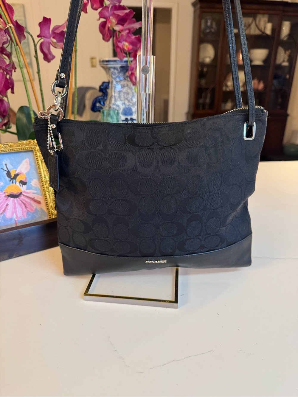🖤 COACH BLACK SIGNATURE CANVAS AND LEATHER SHOULDER BAG!🖤🖤